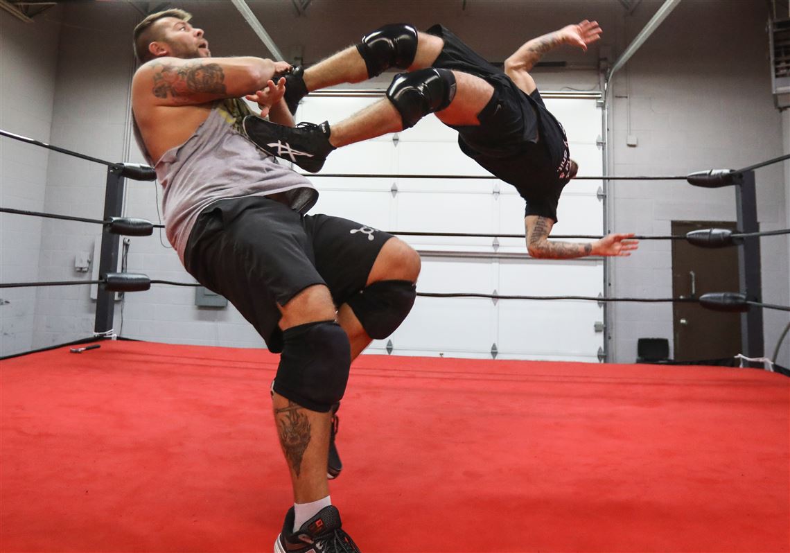 Should You Join Pro Wrestling Training?